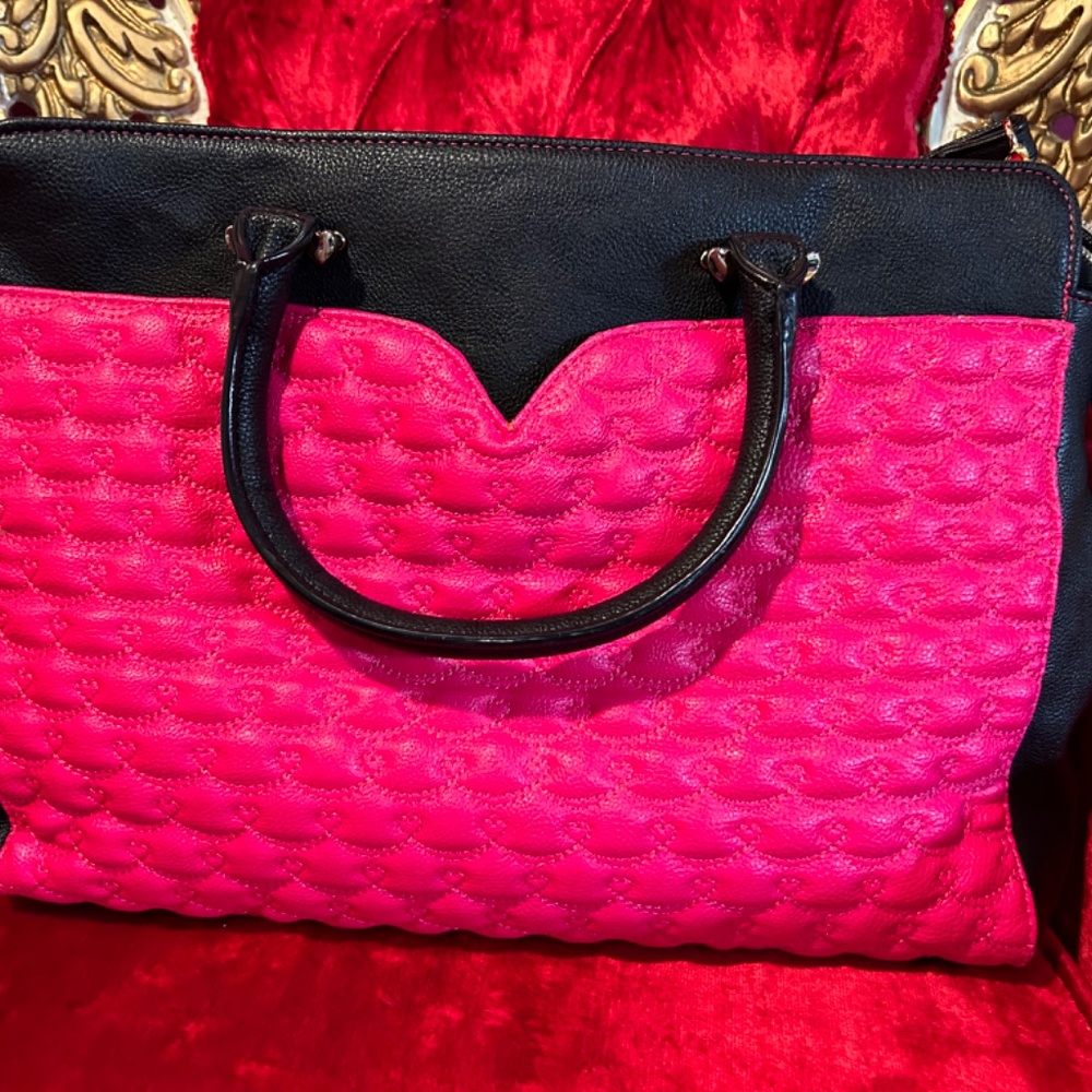 Betsey Johnson Bag! - Picture 2 of 7